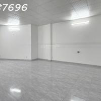 Cho thuê/Bán tòa nhà 3 tầng mặt tiền lô góc Nha Trang – Mặt bằng kinh doanh đa năng