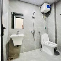 Bán nhà Việt Hưng 30m 5 tầng full nội thất nhỉnh 6 tỷ