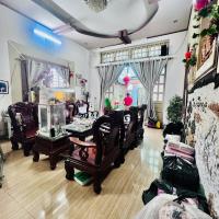 Bán nhà đường Tam Bình, Hiệp Bình Chánh, Thủ Đức, DT 170m2, 3 tầng, 5PN, SH. Giá - 10.4 tỷ .