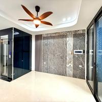 Trung Văn nhà đẹp ở ngay, nội thất hiện đại, thang máy sịn sò, 10m ra ô tô, hơn 8 tỷ