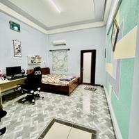 GẤP BÁN-SIÊU PHẨM TÂN CHÁNH HIỆP-QUẬN 12.
108m2-4TẦNG-ÔTÔ NGỦ SÂN NHÀ - GẦN TRƯỜNG ĐH GTVT - CHỈ