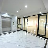 Cho Thuê Tòa Văn Phòng 9 Tầng MP Hoàng Ngân. DT 210m2.MT 12.15m.Vị Trí Lô Góc. Giá 400tr/th