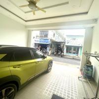 Bán nhà mặt phố đường số 4, Phường Linh Xuân, TP HCM. DT 140m2, 3 tầng, giá  8.85 tỷ.