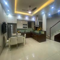 Cho Công ty hoặc gia đình thuê làm văn phòng hoặc ở dài hạn tại Chùa Bộc