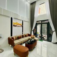 Chính chủ bán gấp nhà đẹp 3 tầng, hẻm ô tô thông,  nhà có thang máy ở đường Thống Nhất, GV, Gia