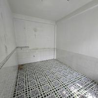 Cho thuê: nhà ở, làm kho, ăn phòng. D