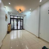 BÁN NHÀ NGÕ 466 ĐÊ LA THÀNH ĐỐNG ĐA - Ô TÔ TRÁNH ĐỖ KINH DOANH 5 TẦNG: DT 53M2 - 19.5 TỶ