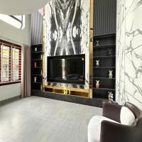 BÁN NHÀ PHÚC LỢI – LONG BIÊN  6 TẦNG THANG MÁY  MẶT TIỀN 9.6M  NGÕ RỘNG GẦN Ô TÔ TRÁNH