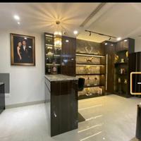 Chỉ 22 tỷ có ngay nhà Việt Hưng mặt tiền 8m, dt 61m.