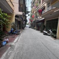 BÁN NHÀ NGÕ 1142 ĐÊ LA THÀNH BA ĐÌNH - NGÕ PHÂN LÔ Ô TÔ Ô TÔ TRÁNH KINH DOANH: 63M2 - 26.95 TỶ