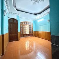 BÁN NHÀ NGÕ 1142 ĐÊ LA THÀNH BA ĐÌNH - NGÕ PHÂN LÔ Ô TÔ Ô TÔ TRÁNH KINH DOANH: 63M2 - 26.95 TỶ