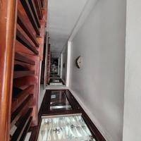 bán nhà Nguyễn Văn Cừ. 43m x 6tầng, MT 5.6m, 4 ngủ khép kín, 7 chỗ vào nhà