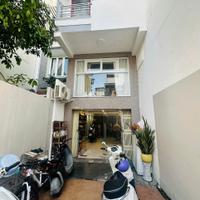 Bán nhà mặt tiền Trần Quang Khải – Khu phố Tây Nha Trang – 4 tầng gần biển