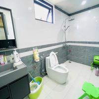 Bán nhà siêu đẹp mặt phố Bồ Đề- Lô Góc- View Hồ - 100m 7 tầng thang máy nhỉnh 29 tỷ(TL)