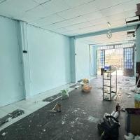 Bán nhà Mặt tiền Bờ Bao 1 ( 20 Bờ Bao Tân Thắng), 4x18m, 2 tầng cũ, tiện xây mới, 13,5 tỷ.