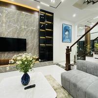 Bán nhà Định Công DT 55m2 x 5 tầng, giá 8.2 tỷ, ngõ to, gần phố, SĐCC