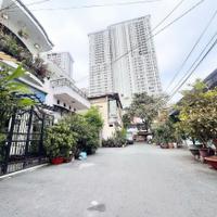 BÁN NHÀ 5 TẦNG THANG MÁY - XE HƠI NGỦ TRONG NHÀ Đ.BÊN VÂN ĐỒN, Q4 - NGANG HIẾM 5M NỞ HẬU 6,6M *