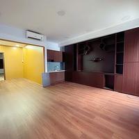 BÁN NHÀ 5 TẦNG THANG MÁY - XE HƠI NGỦ TRONG NHÀ Đ.BÊN VÂN ĐỒN, Q4 - NGANG HIẾM 5M NỞ HẬU 6,6M *