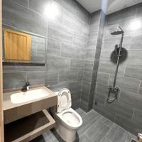 Nhà Phố 3 Tầng - Trần Hữu Trang - Hoà Cường Bắc - Sát Phan Đăng Lưu - Lê Thanh Nghị.