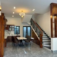 Bán gấp nhà mới 3 tầng hẻm 3,5m Liên Hoa – gần chợ Phường Tây