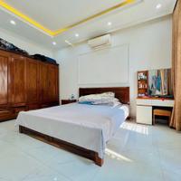 Nhà Khúc Thừa Dụ - 75m 4 tầng - ô.tô đỗ cửa - Đẹp như mớia