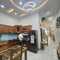 Bán nhà đường  Bưng Ông Thoàn, Phú Hữu, Q9, TP HCM. DT 81m2, 4 tầng. Giá  8.9 tỷ, SH - 0933125879