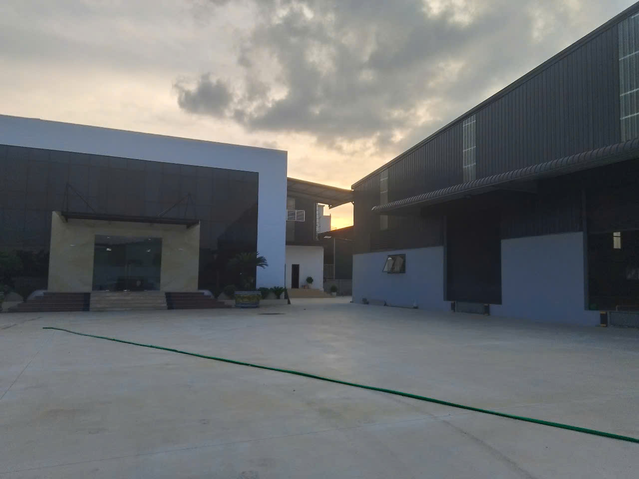 CHO THUÊ KHO XƯỞNG MỚI – Tại ĐƯỜNG ĐT379 VĂN GIANG, HƯNG YÊN