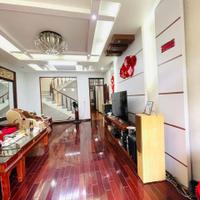 bán nhà mặt phố Lê đại hành - 4 tầng và giá 10,x tỷ, còn mới kinh daonh và ở tốt, gần ngã 4 lê quý