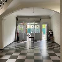 BÁN NHÀ PHÂN LÔ BÁT KHỐI – Ô TÔ CHẠY VÒNG – VỈA HÈ RỘNG