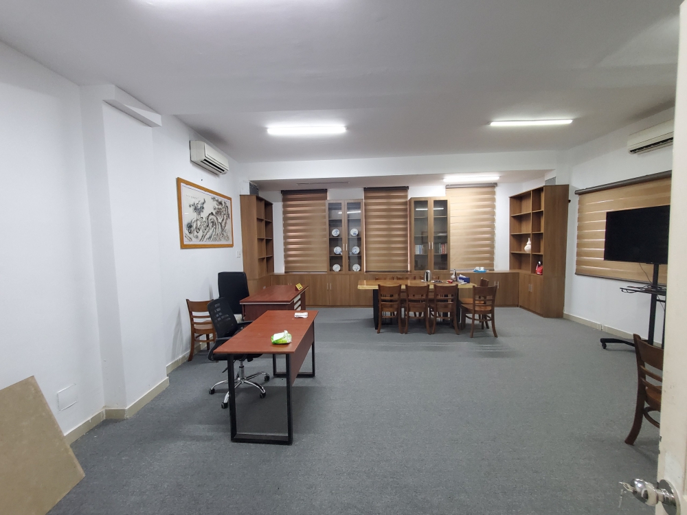 Văn phòng cho thuê sàn 40m2 đường Đinh Công Tráng, Quận 1