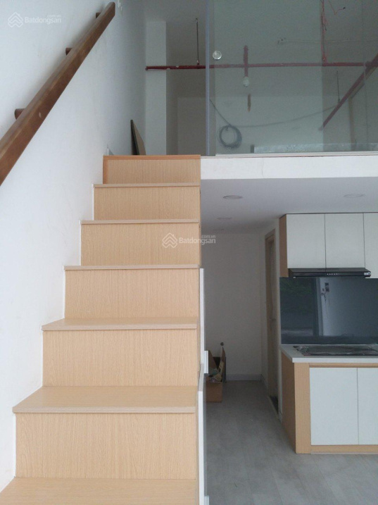 Chính chủ cần chuyển nhượng shophouse Riva Park Q4, giá rẻ hơn căn hộ, cách Q1 5ph đi xe